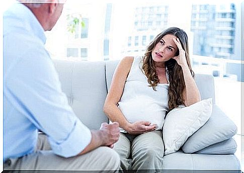 woman undergoing stress during pregnancy